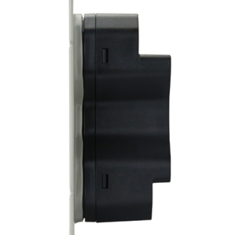 Interfaz de potencia serie KNX Tile: con relé de 3 canales y 10 A